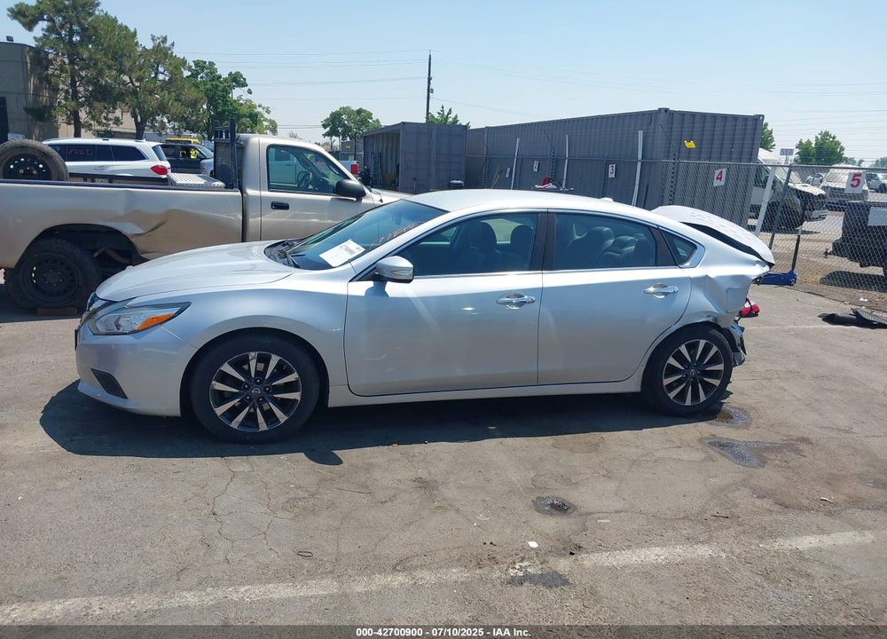 2017 NISSAN ALTIMA VIN: 1N4AL3AP1HC204704