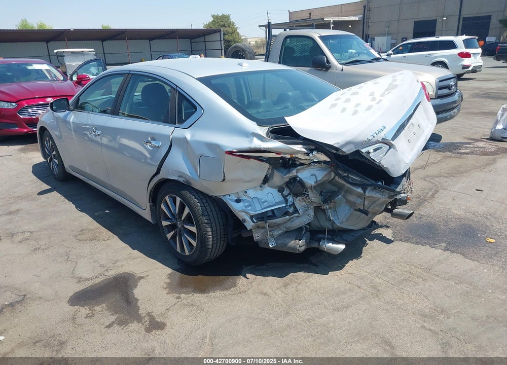 2017 NISSAN ALTIMA VIN: 1N4AL3AP1HC204704