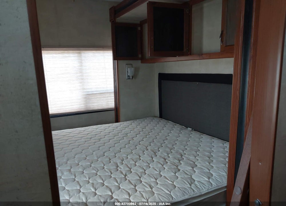 2013 KEYSTONE RV RETREAT DESTINATION 39FDEN TRAVEL TRAILER VIN: 4YDT39F2XD7260403