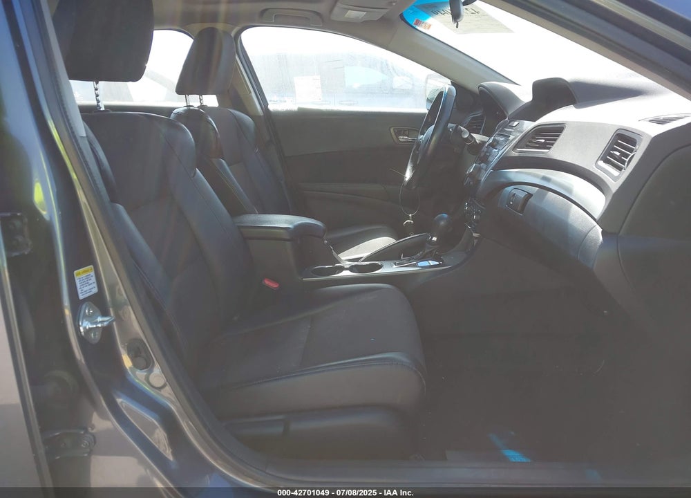 2013 ACURA ILX VIN: 19VDE1F32DE007211