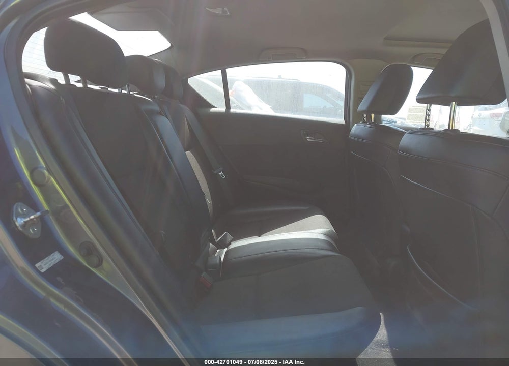 2013 ACURA ILX VIN: 19VDE1F32DE007211
