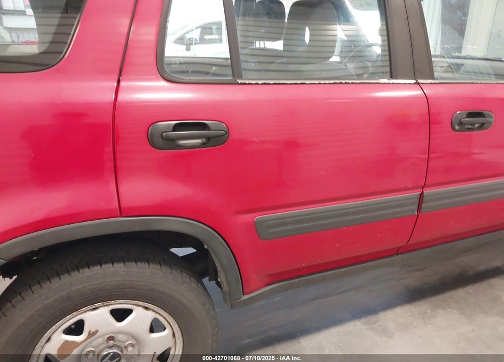 2001 HONDA CR-V LX VIN: JHLRD17461S010695