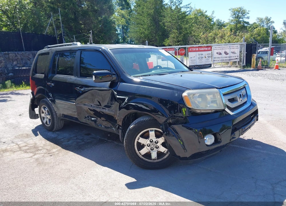 2011 HONDA PILOT TOURING VIN: 5FNYF4H92BB053864
