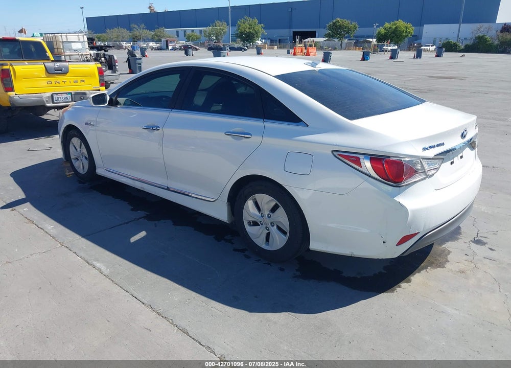 2014 HYUNDAI SONATA HYBRID VIN: KMHEC4A46EA108884