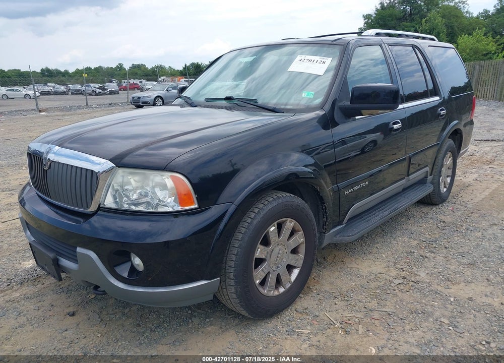 2004 LINCOLN NAVIGATOR VIN: 5LMFU28R04LJ00237