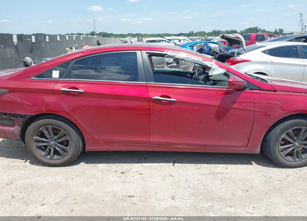 2013 HYUNDAI SONATA VIN: 5NPEB4AC0DH727812