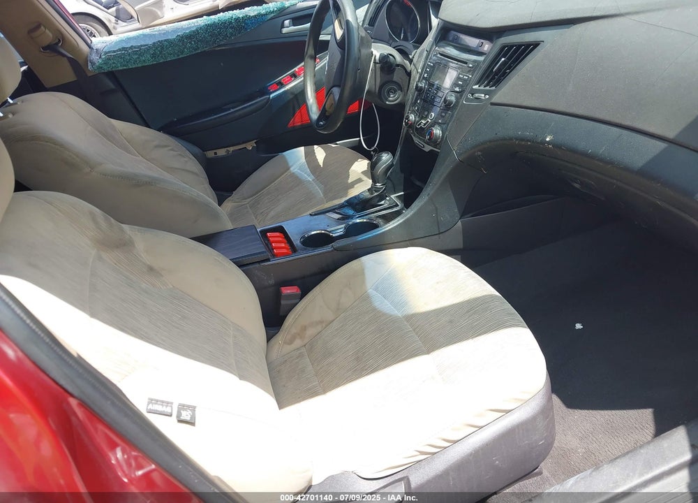 2013 HYUNDAI SONATA VIN: 5NPEB4AC0DH727812