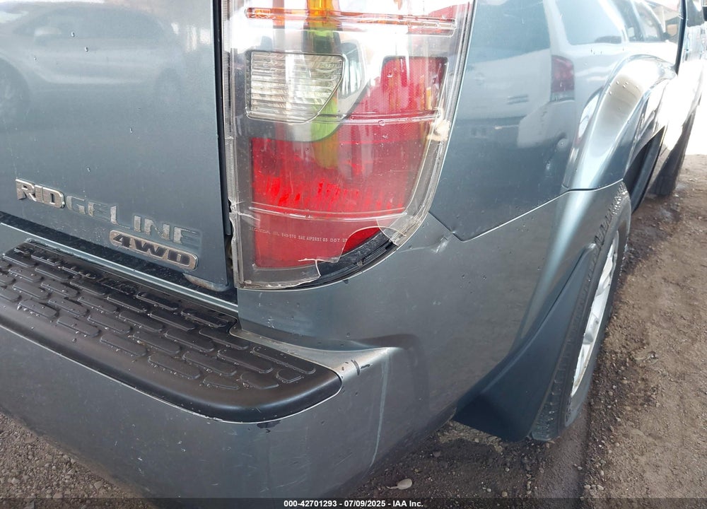 2006 HONDA RIDGELINE VIN: 2HJYK16586H540881