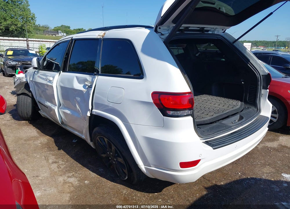 2021 JEEP GRAND CHEROKEE VIN: 1C4RJFAGXMC701636