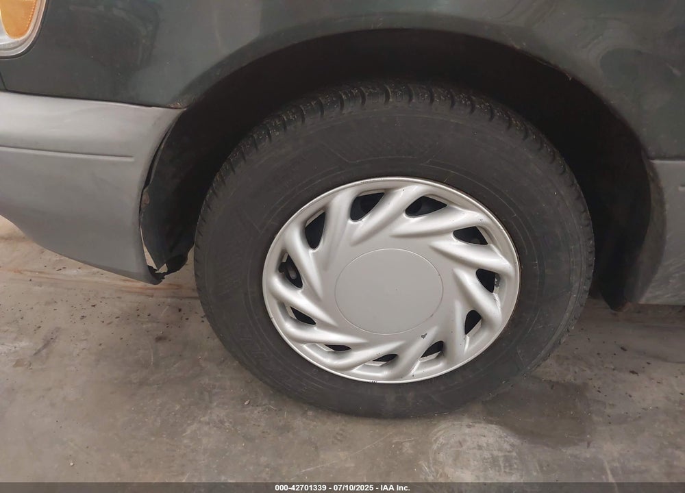 2000 TOYOTA SIENNA LE VIN: 4T3ZF13C0YU249715