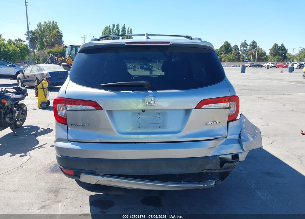 2019 HONDA PILOT VIN: 5FNYF6H33KB098013