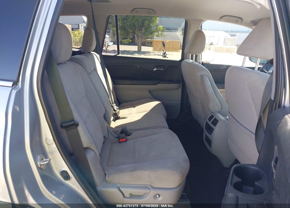 2019 HONDA PILOT VIN: 5FNYF6H33KB098013