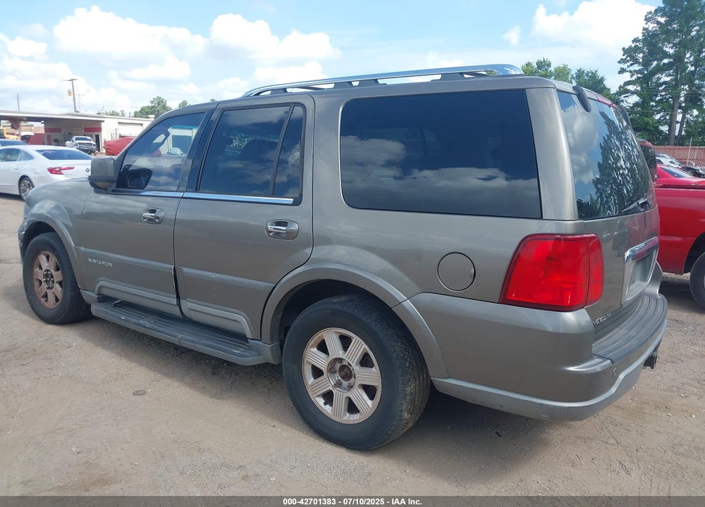 2003 LINCOLN NAVIGATOR VIN: 5LMFU28R93LJ24647