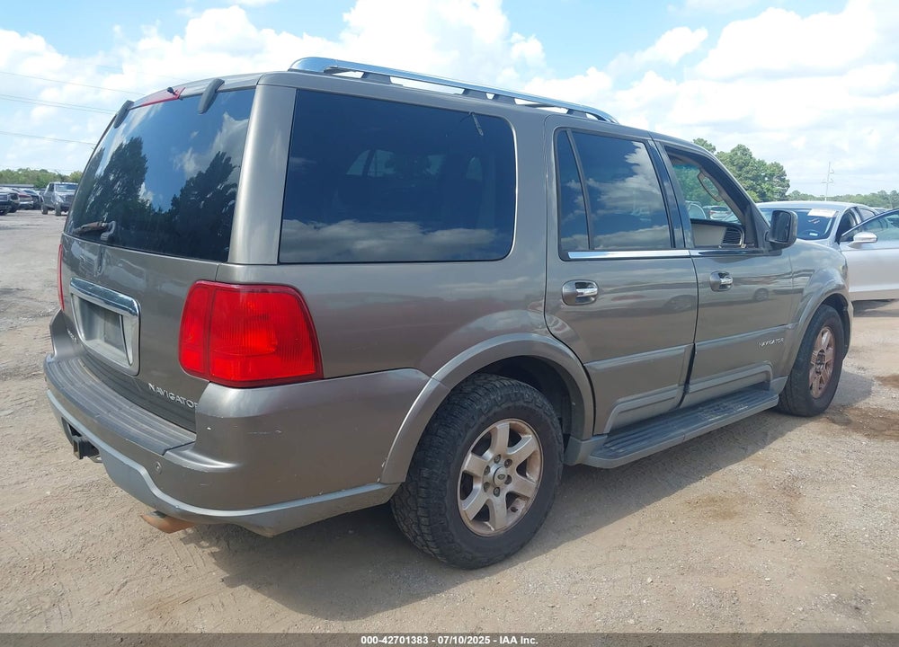 2003 LINCOLN NAVIGATOR VIN: 5LMFU28R93LJ24647