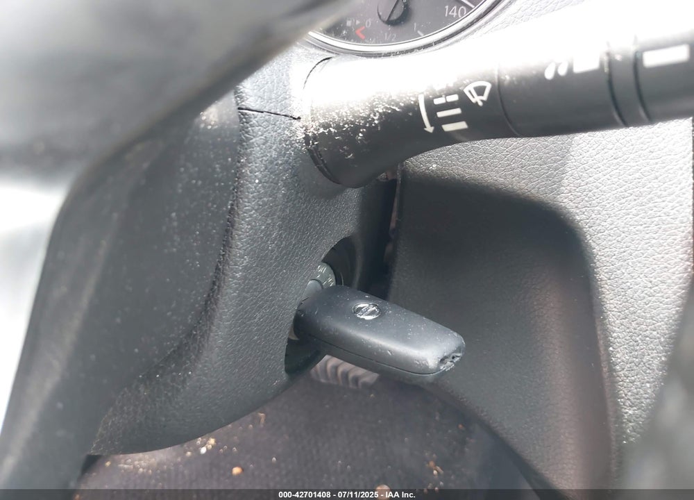 2019 NISSAN ROGUE VIN: 5N1AT2MT4KC812782
