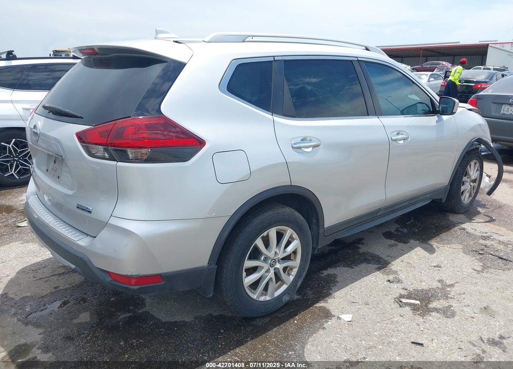 2019 NISSAN ROGUE VIN: 5N1AT2MT4KC812782