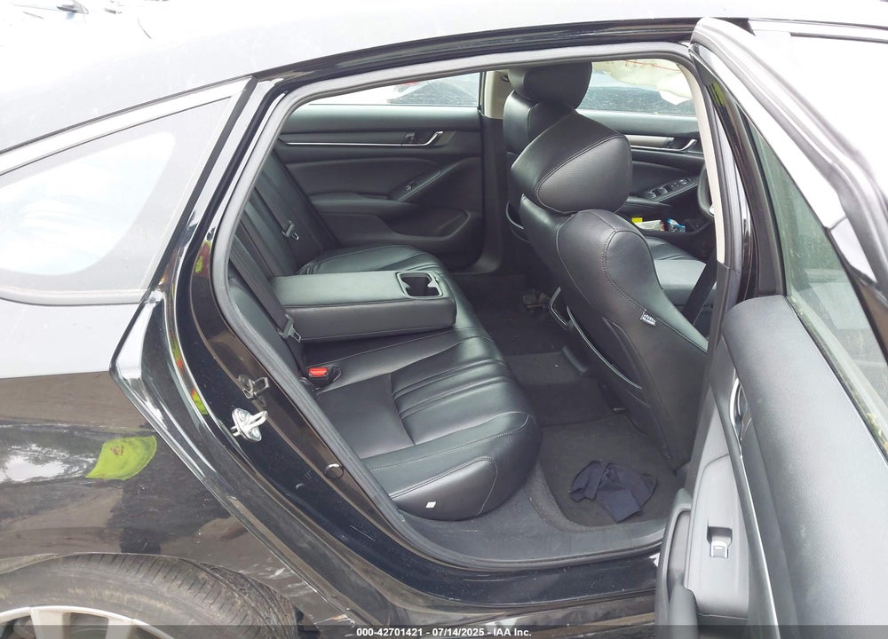 2021 HONDA ACCORD VIN: 1HGCV1F17MA002365