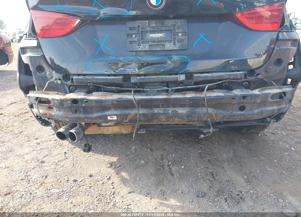 2015 BMW X1 VIN: WBAVL1C51FVY37214
