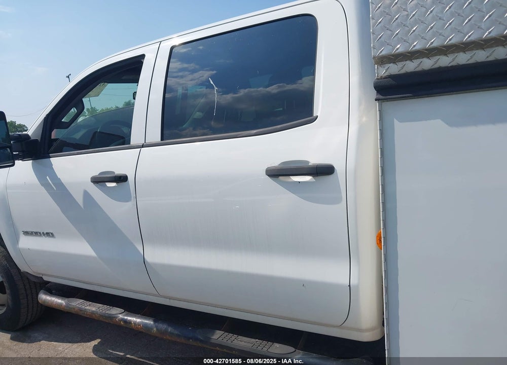 2019 CHEVROLET SILVERADO 3500HD CHASSIS WT VIN: 1GB4CVCY8KF211698