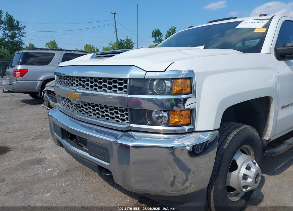 2019 CHEVROLET SILVERADO 3500HD CHASSIS WT VIN: 1GB4CVCY8KF211698