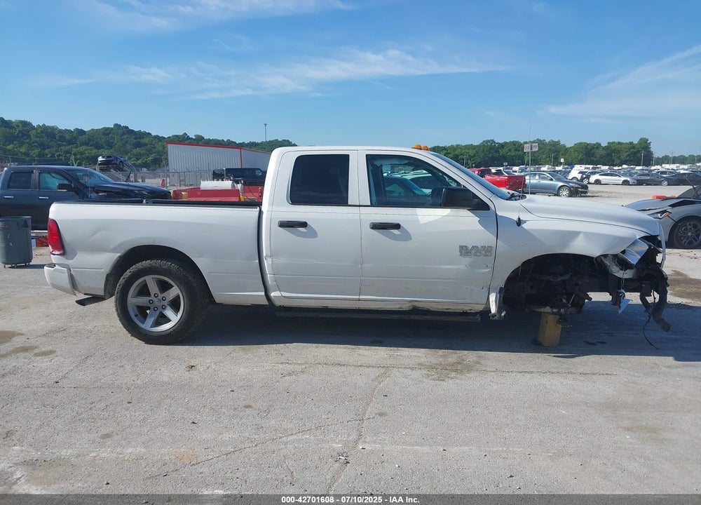 2016 RAM 1500 EXPRESS VIN: 1C6RR7FG3GS193325