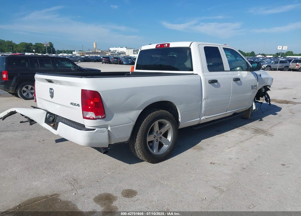 2016 RAM 1500 EXPRESS VIN: 1C6RR7FG3GS193325