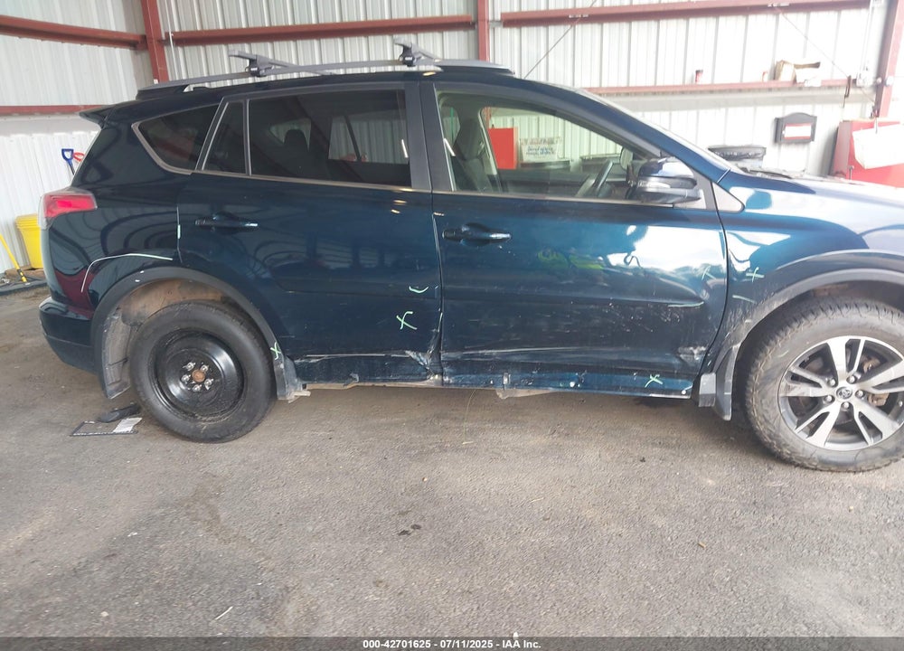 2017 TOYOTA RAV4 VIN: JTMRFREV2HJ166198