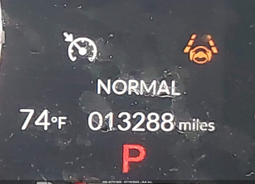 2025 HONDA HR-V VIN: 3CZRZ2H33SM771294