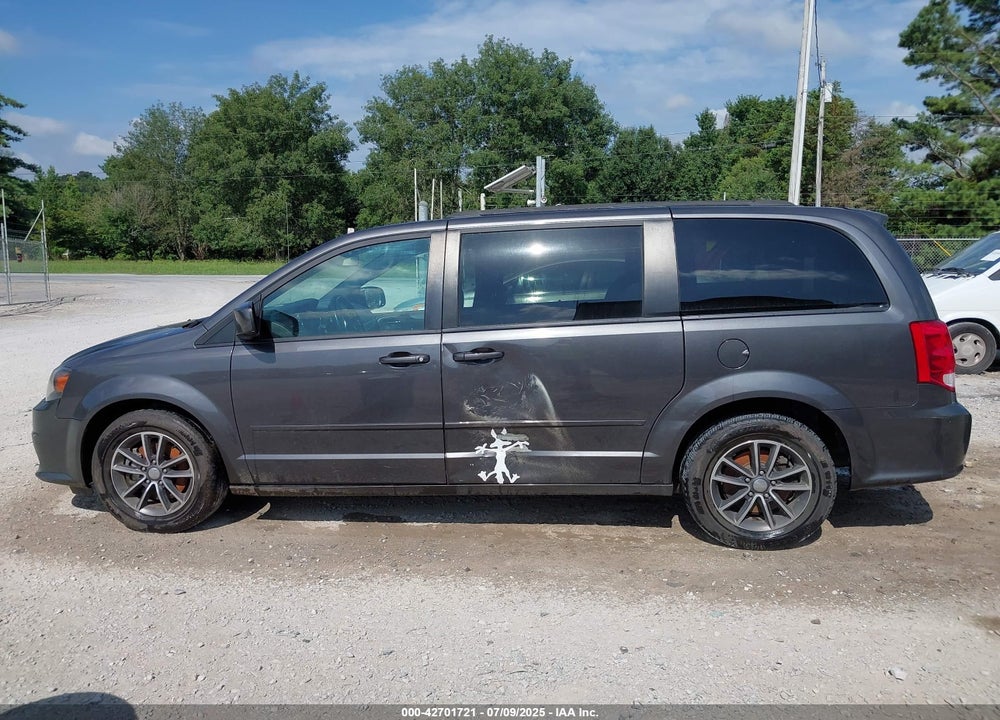 2017 DODGE GRAND CARAVAN VIN: 2C4RDGEG2HR740631
