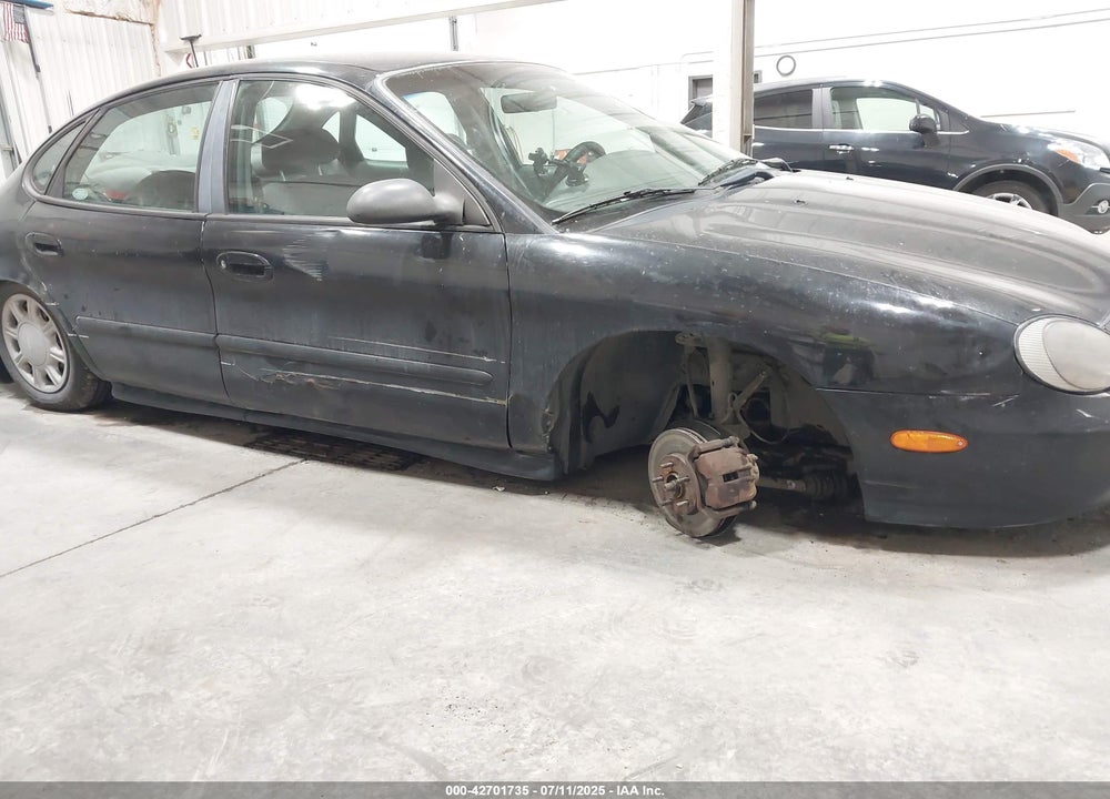 1999 FORD TAURUS SE VIN: 1FAFP53U0XA277372