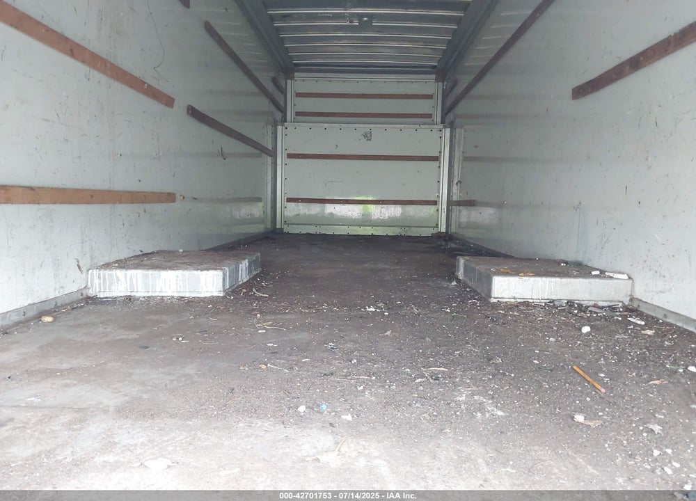 2005 GMC C5500 VIN: 1GDG5C1E45F905286