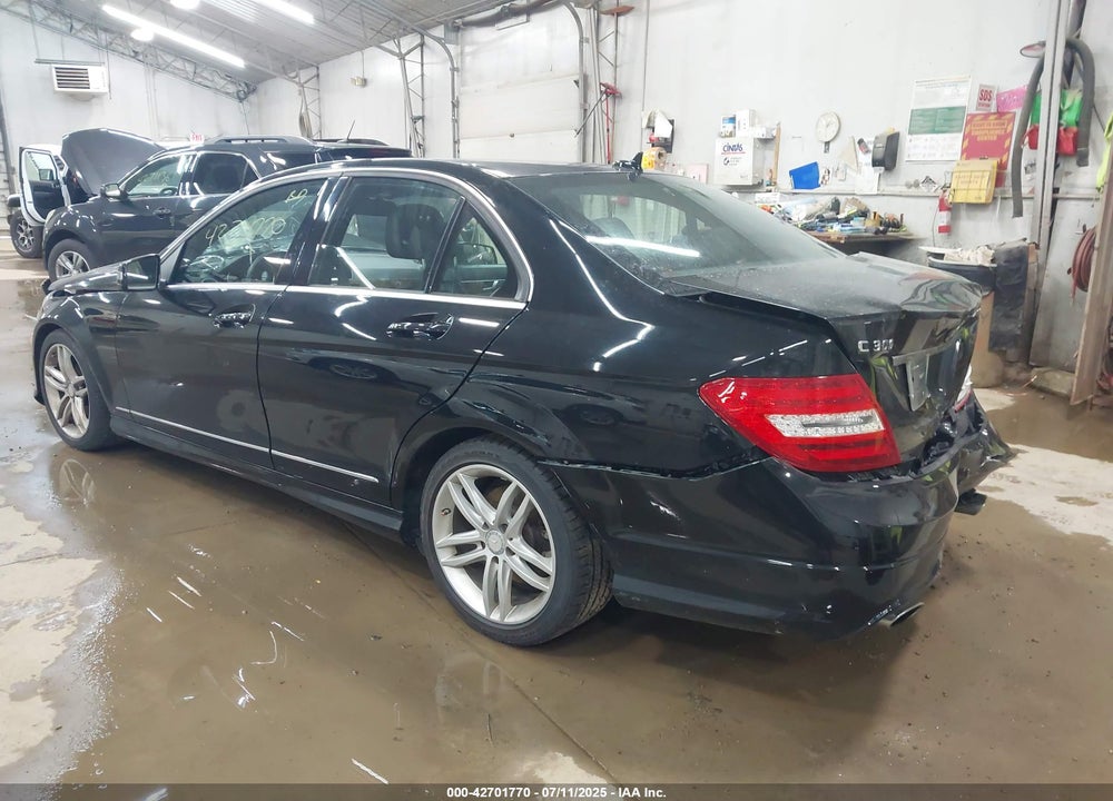 2012 MERCEDES-BENZ C 300 LUXURY 4MATIC/SPORT 4MATIC VIN: WDDGF8BB8CR234631