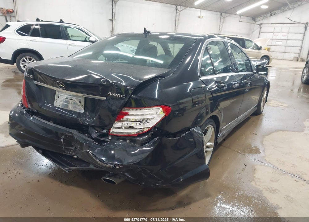 2012 MERCEDES-BENZ C 300 LUXURY 4MATIC/SPORT 4MATIC VIN: WDDGF8BB8CR234631