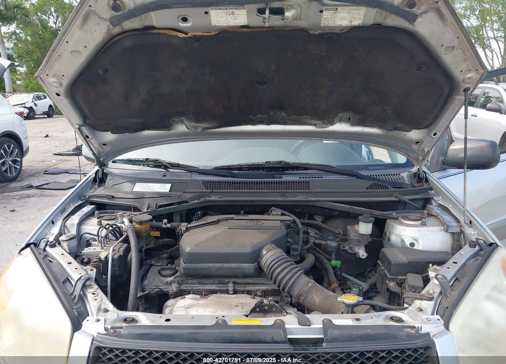 2005 TOYOTA RAV4 VIN: JTEGD20V750073217