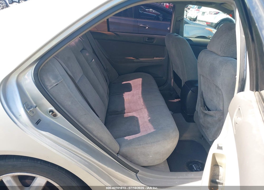 2004 TOYOTA CAMRY LE VIN: 4T1BE32K84U341747