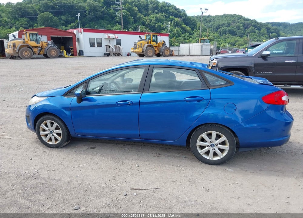 2011 FORD FIESTA VIN: 3FADP4BJ7BM156469