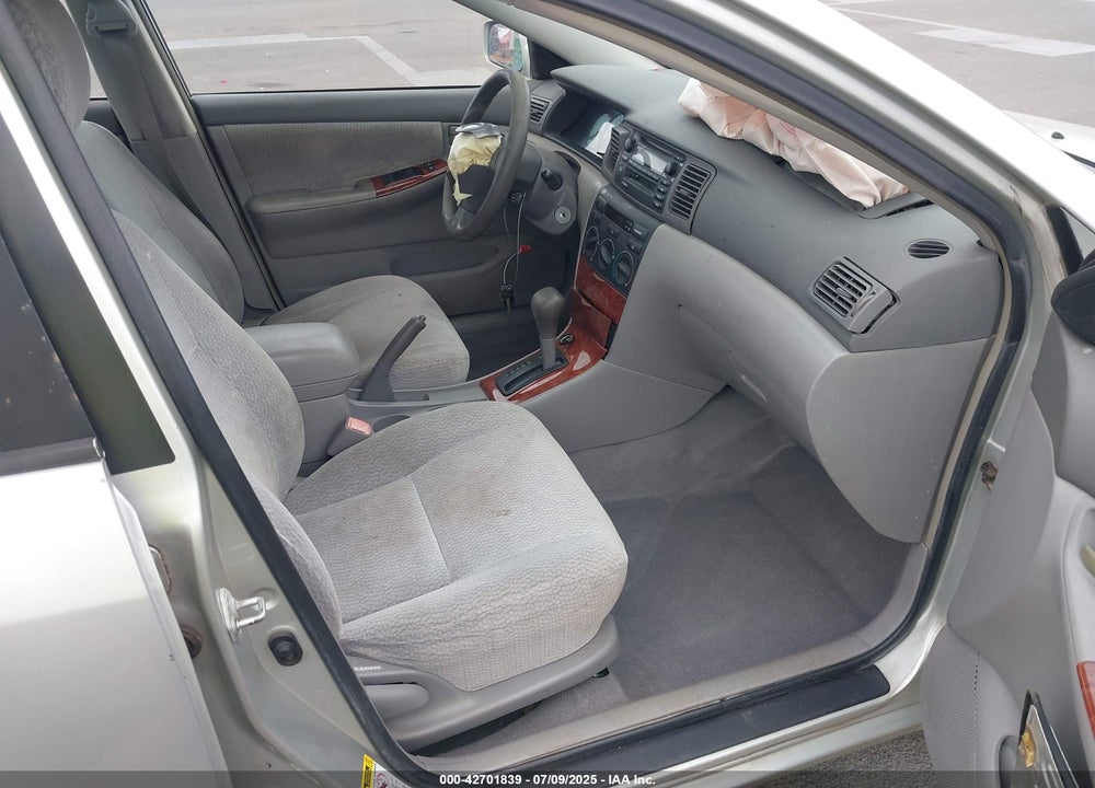 2004 TOYOTA COROLLA LE VIN: JTDBR38E042038063