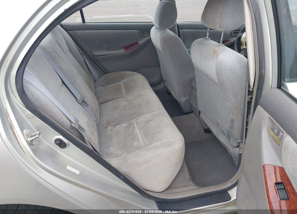 2004 TOYOTA COROLLA LE VIN: JTDBR38E042038063