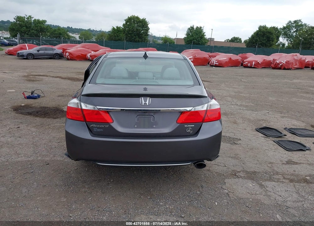 2015 HONDA ACCORD VIN: 1HGCR2F72FA122009