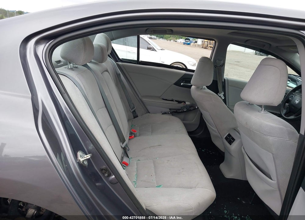 2015 HONDA ACCORD VIN: 1HGCR2F72FA122009