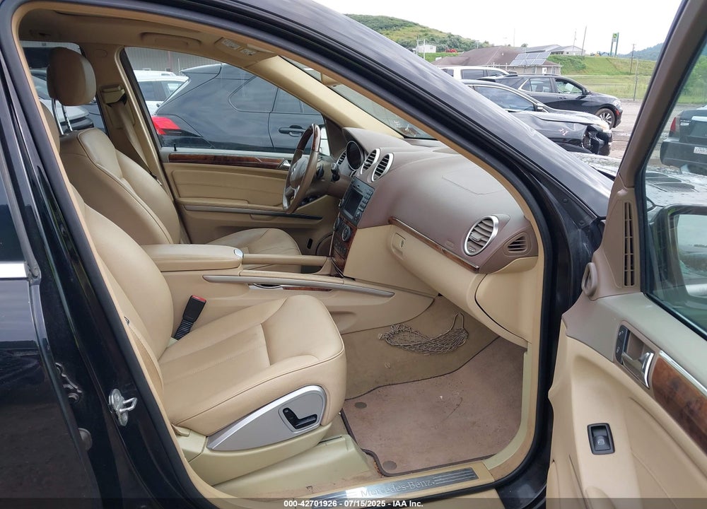 2010 MERCEDES-BENZ GL 450 4MATIC VIN: 4JGBF7BE2AA565429