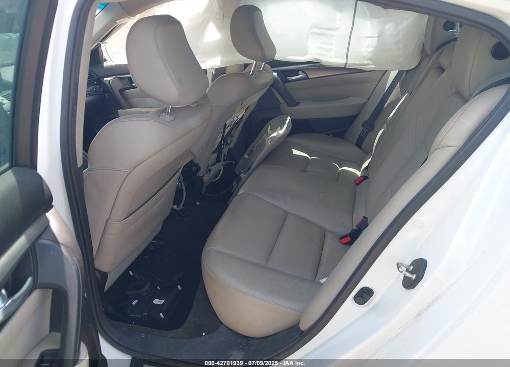 2014 ACURA TL VIN: 19UUA8F33EA007428