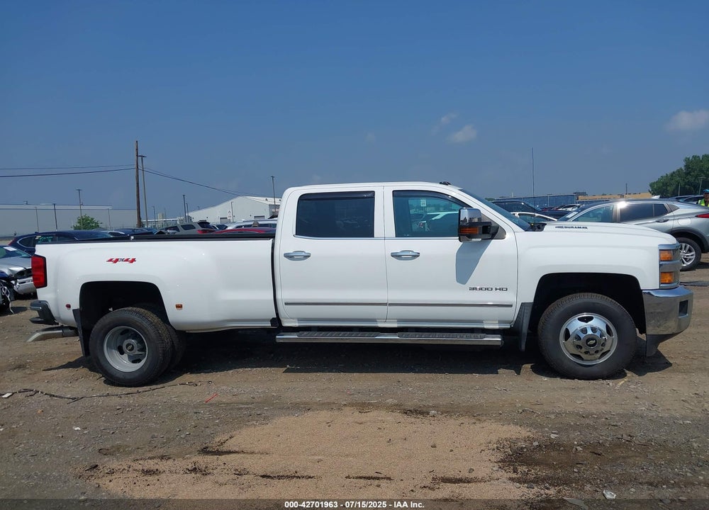 2018 CHEVROLET SILVERADO 3500HD LTZ VIN: 1GC4K0EY7JF152401