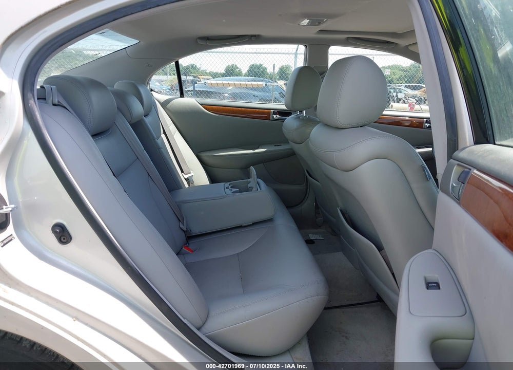 2005 LEXUS ES 330 VIN: JTHBA30G955094943