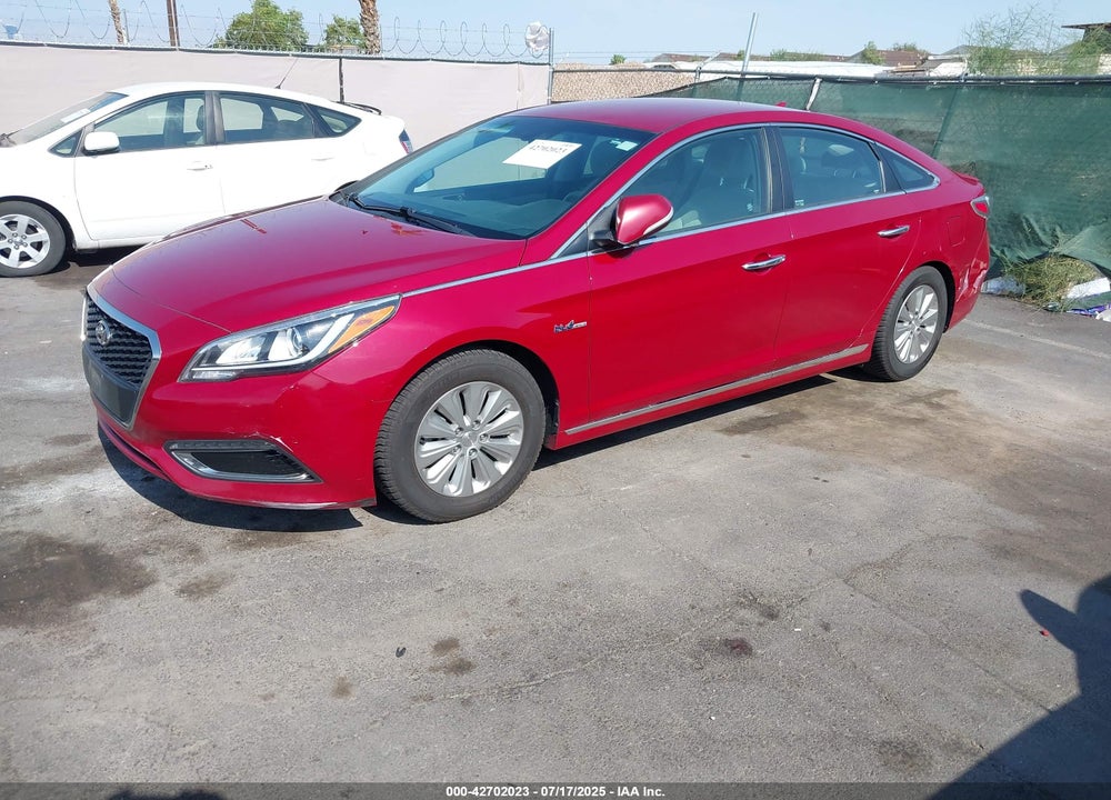 2016 HYUNDAI SONATA HYBRID VIN: KMHE24L19GA016435