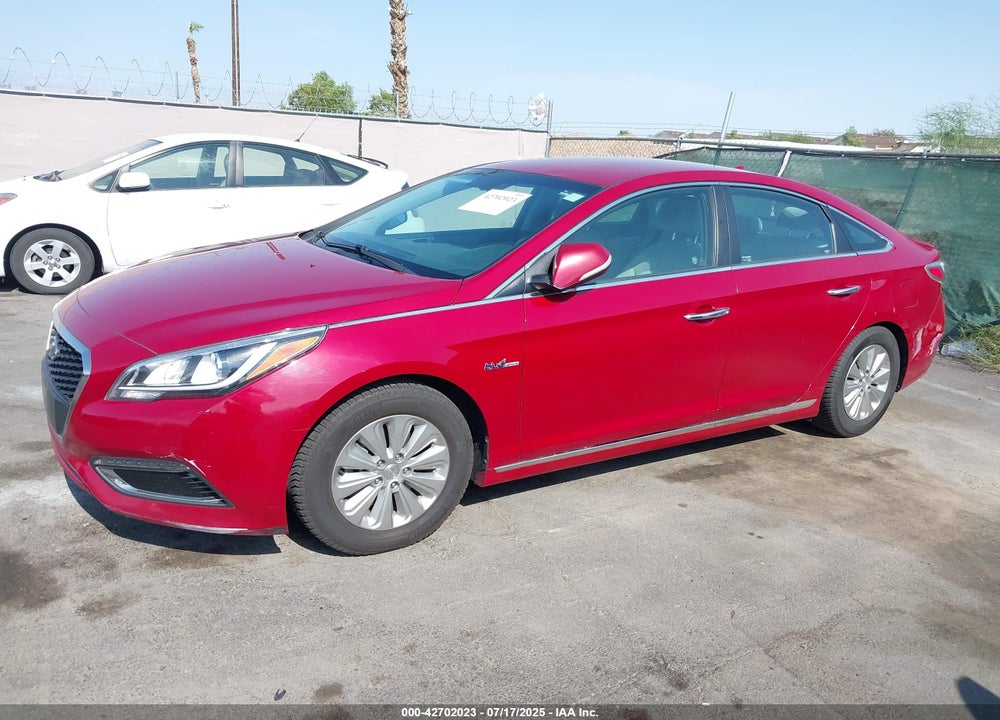 2016 HYUNDAI SONATA HYBRID VIN: KMHE24L19GA016435