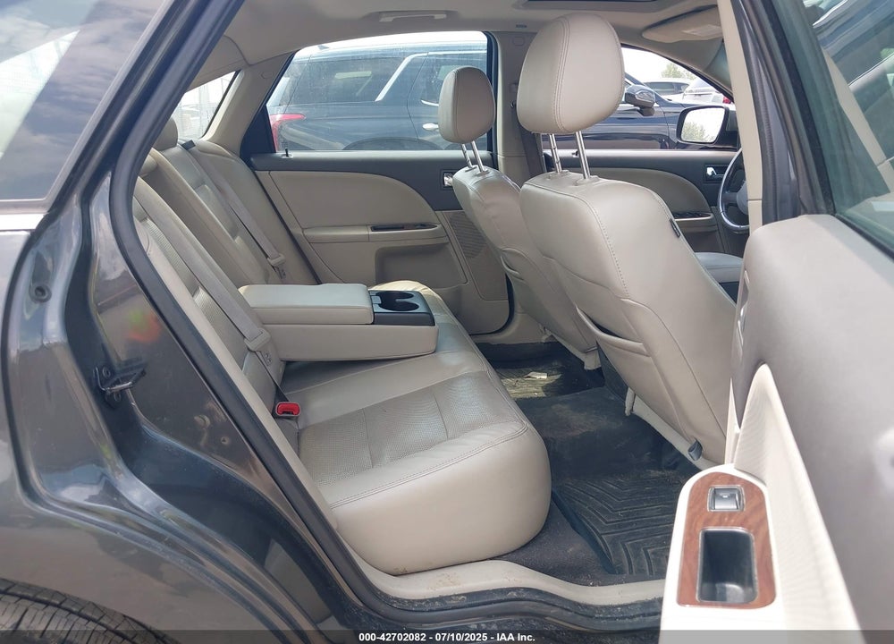 2008 FORD TAURUS VIN: 1FAHP24W78G117267