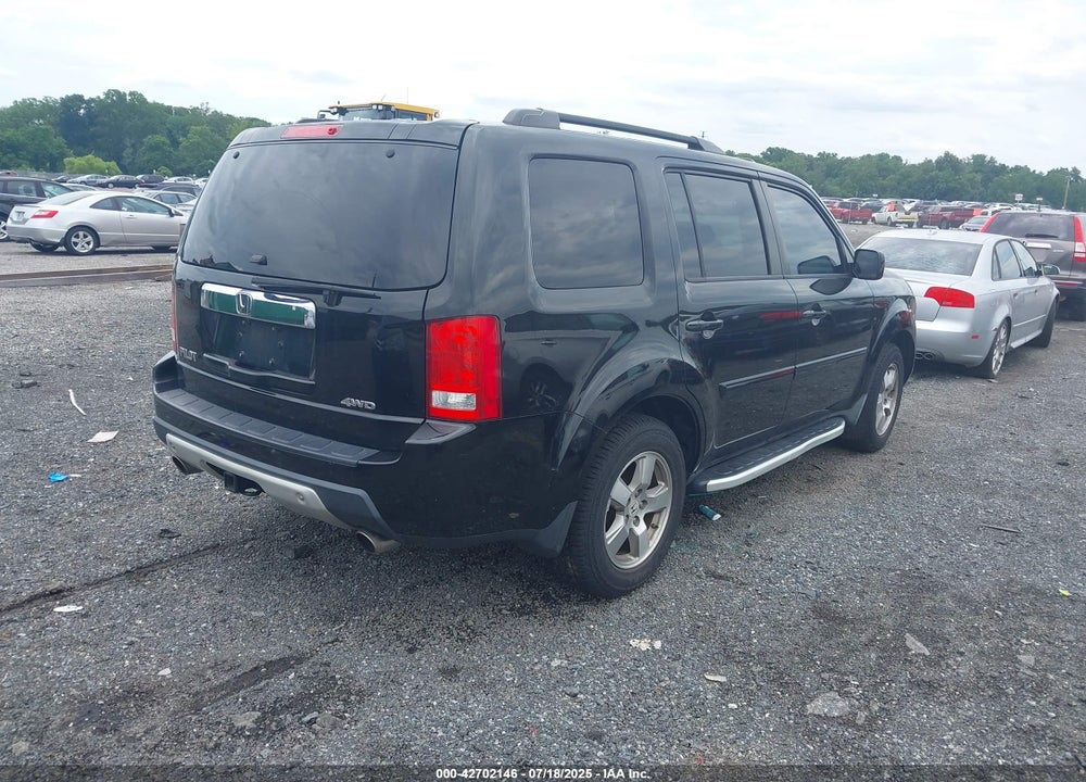 2010 HONDA PILOT VIN: 5FNYF4H60AB005123