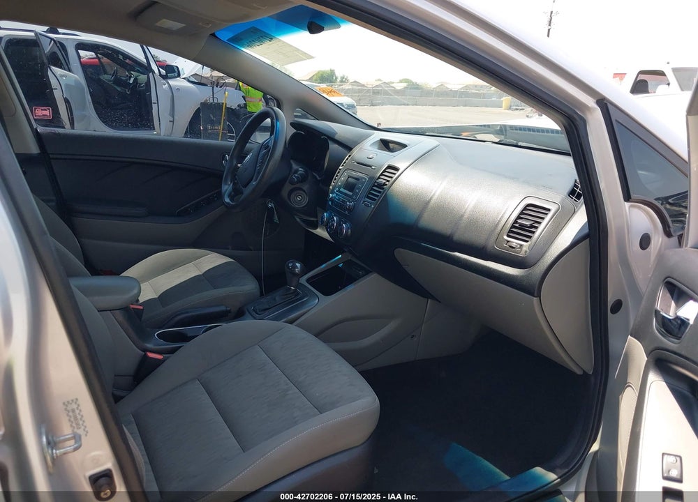 2016 KIA FORTE VIN: KNAFK4A60G5500538