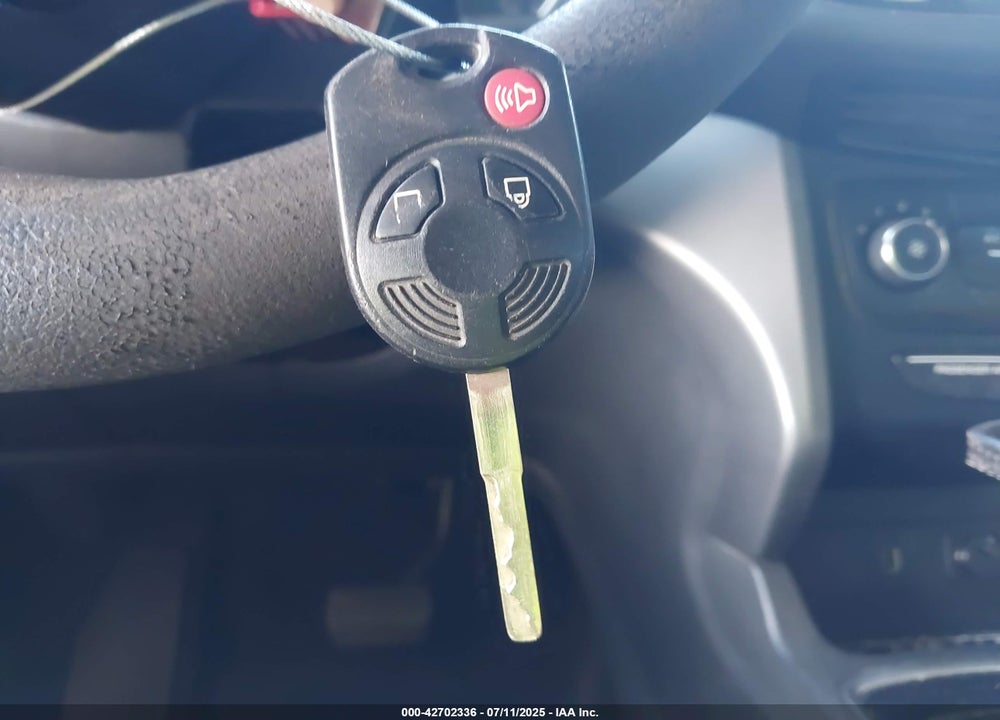 2017 FORD ESCAPE VIN: 1FMCU0F70HUB89318